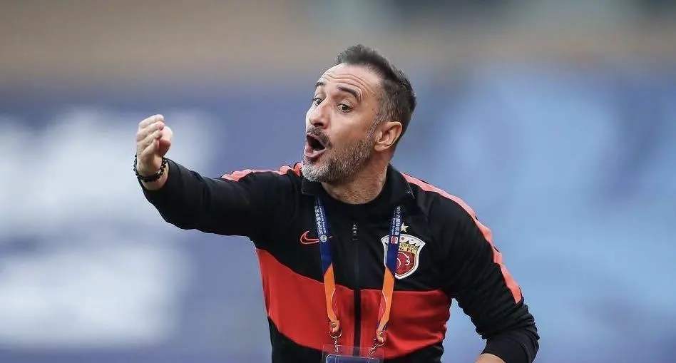 开云中国-密尔沃基雄鹿训练开放日；国际比赛日遗憾出局引欢呼；亚冠在即；更衣室氛围转暖的简单介绍