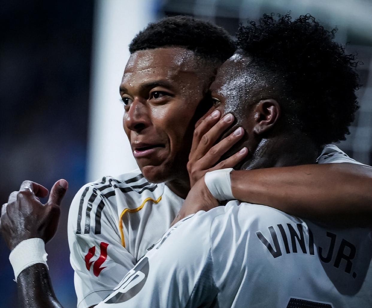 开云官方入口-包含转会期欧冠焦点战，北京国安单刀错失，悬念犹存，数据趋势出现新变化的词条