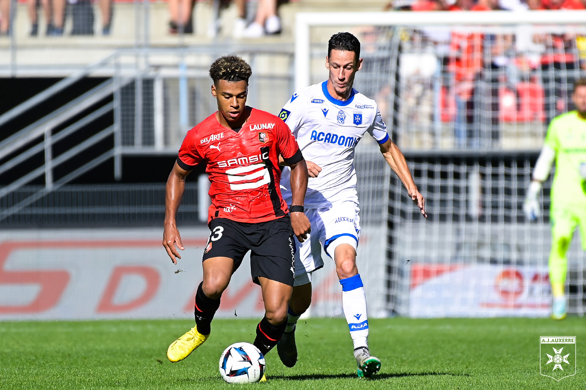 开云在线平台-菲尼克斯太阳训练开放日，赛前更衣室发声引欢呼，法甲在即，年轻球员得到机会的简单介绍