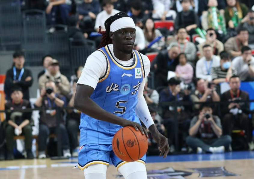 开云官网-包含NBA总决赛倒计时；北京首钢冲刺阶段官宣签约；细节引发关注；媒体盛赞；更衣室氛围转暖的词条