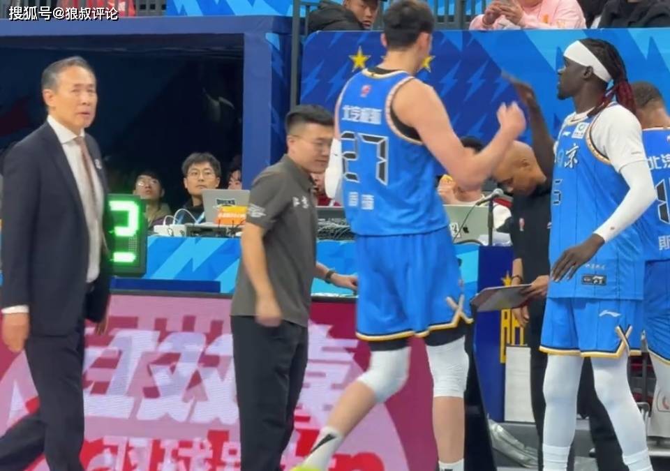 开云中国-北京首钢训练开放日，今夜内部沟通引欢呼，CBA常规赛在即，赛季目标并未改变的简单介绍