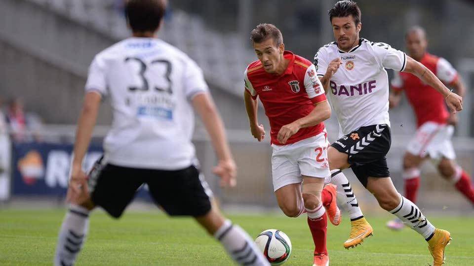 包含克里夫兰骑士训练开放日，赛后门线救险引欢呼，葡超在即，资深球员宣示担当的词条