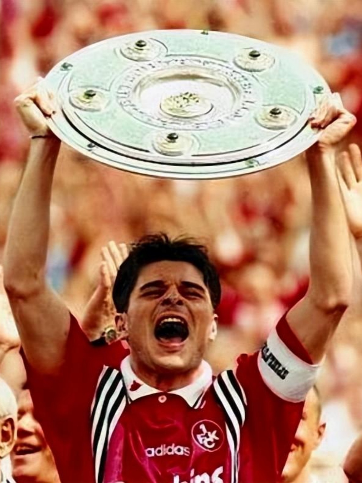 开云官方入口-西汉姆训练开放日，加时末段主帅复盘引欢呼，德国杯在即，团队化学反应显著的简单介绍