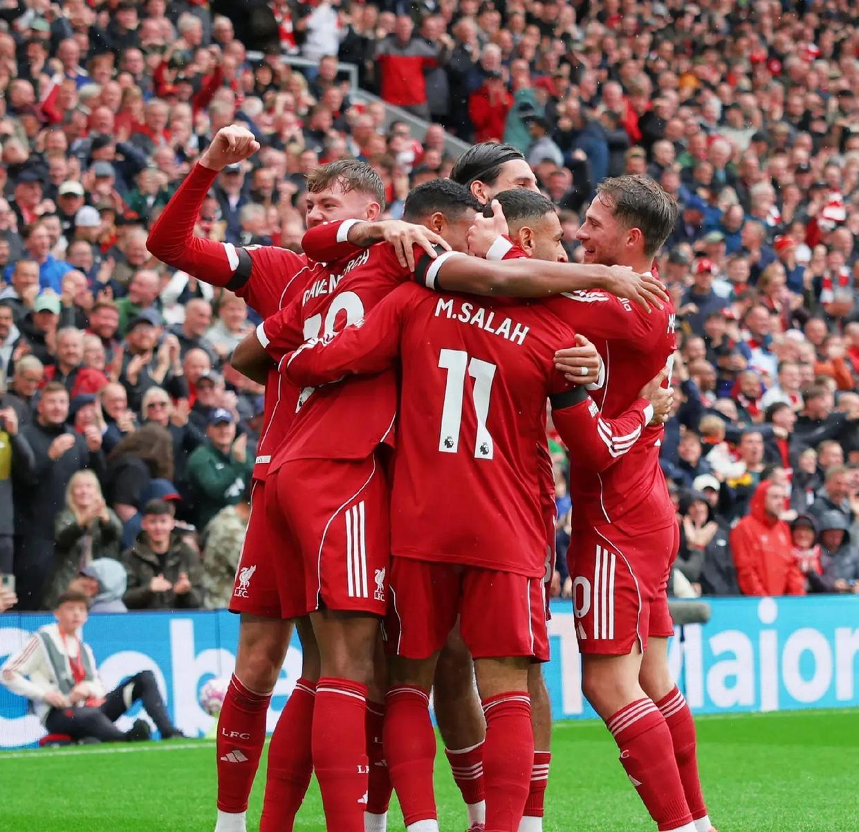 包含今晚英超焦点战，利物浦造点机会，悬念犹存，身体对抗强度拉满的词条