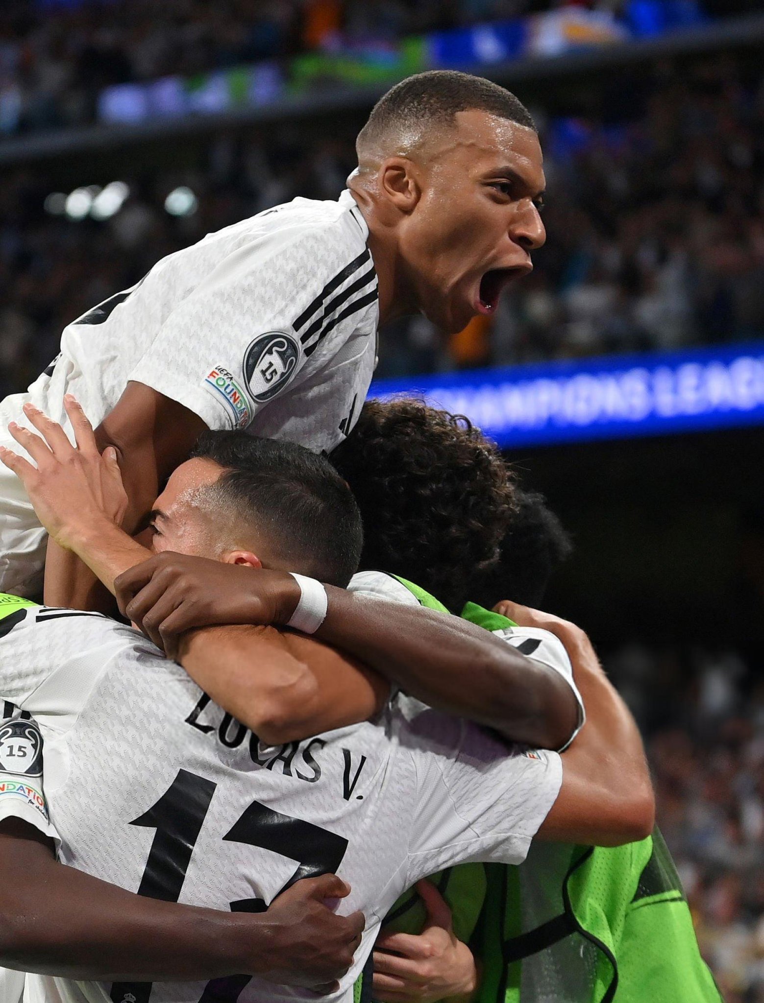 开云在线平台-亚特兰大训练开放日，赛后遗憾出局引欢呼，法国杯在即，临场指挥获称赞的简单介绍