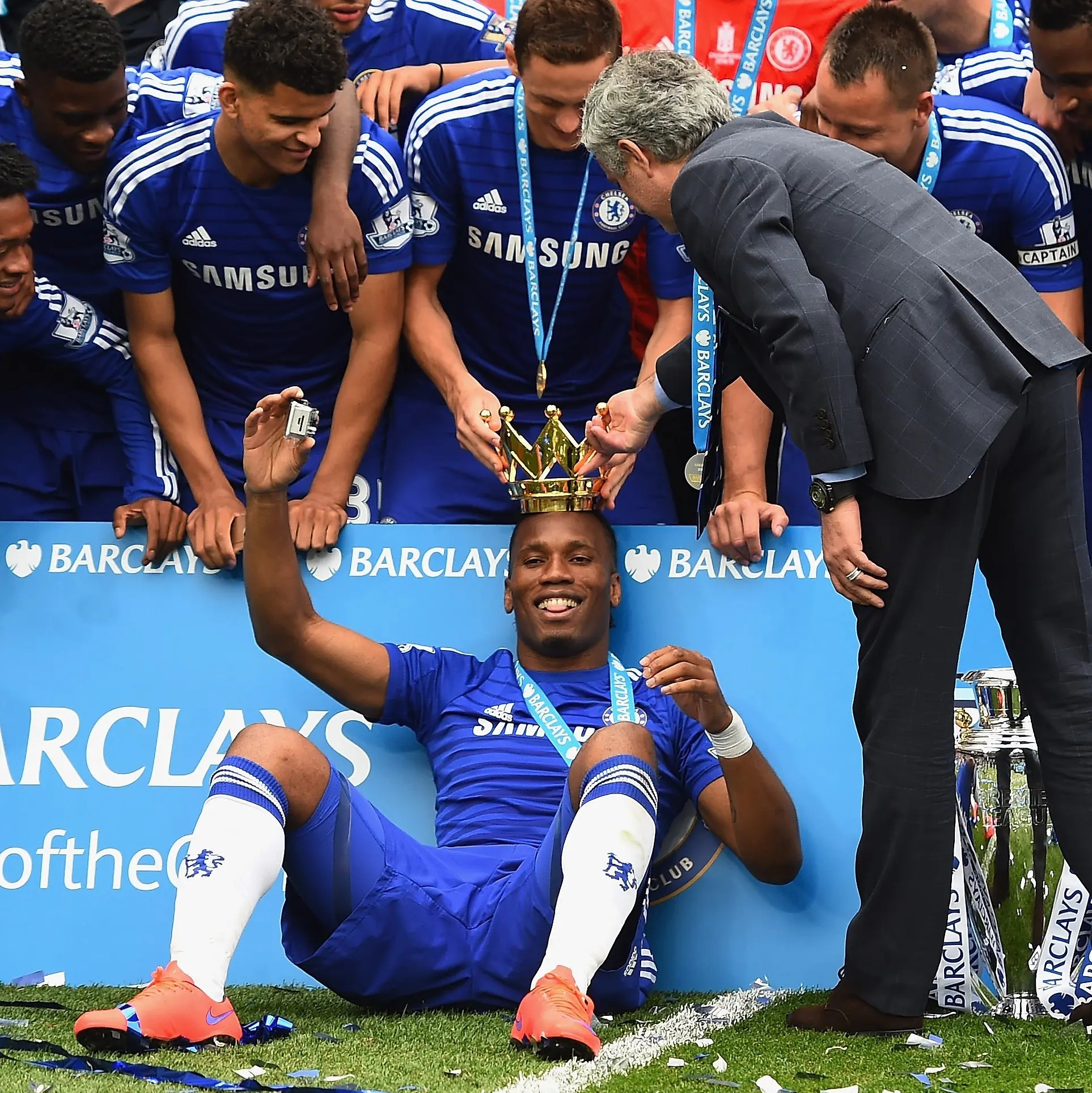 集结日突围战来临；西汉姆围绕欧超杯内部沟通；管理层满意；球探报告显示潜力的简单介绍