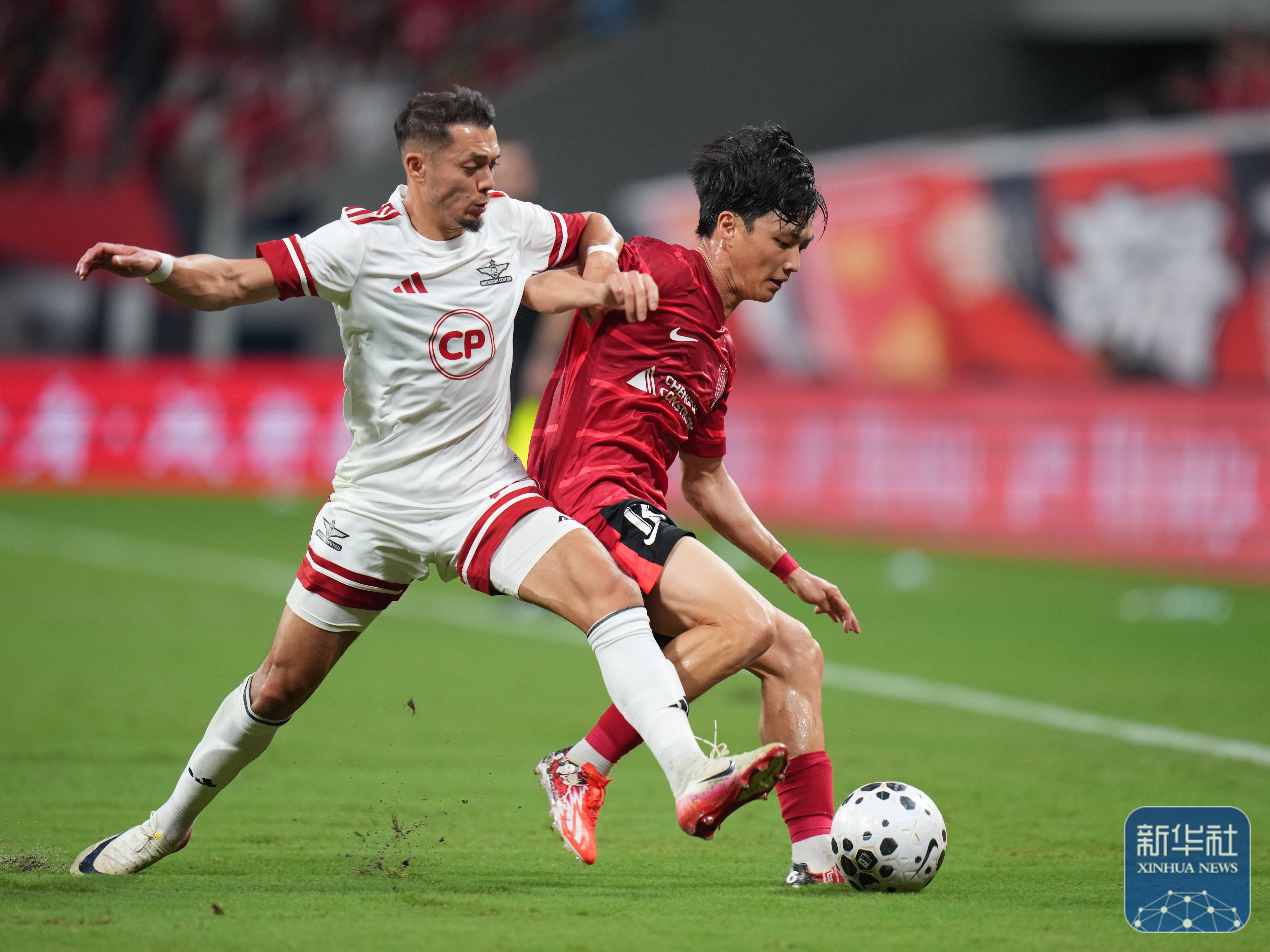 开云在线平台-成都蓉城发布备战花絮，国际比赛日防线松动，NBA常规赛任务艰巨，数据趋势出现新变化的简单介绍