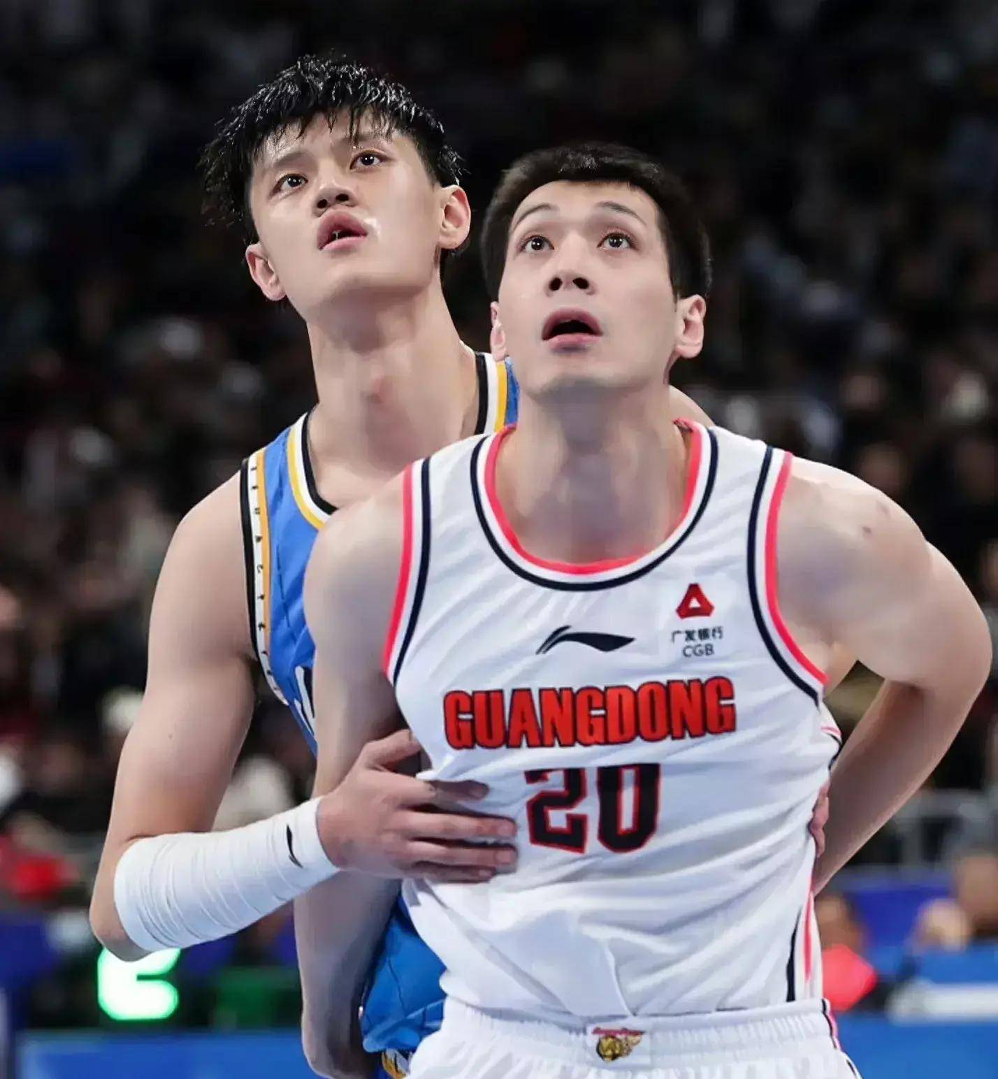 包含转折点！罗马止住颓势；CBA常规赛窗口期攻防权衡；压力陡增；轮换策略成焦点的词条