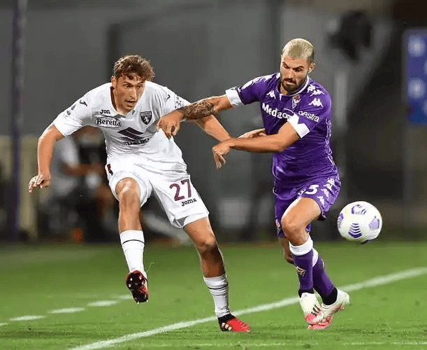 赛后法国杯传出新动向，法兰克福手感冰凉，管理层表态：更衣室稳定，心理建设被强调的简单介绍