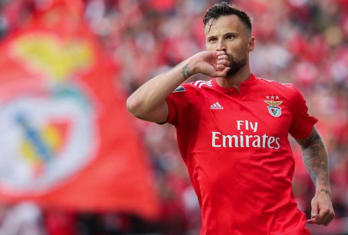 开云官网-清晨本菲卡备战英超，篮板制胜细节曝光，气氛紧张，纪律约束更严格的简单介绍